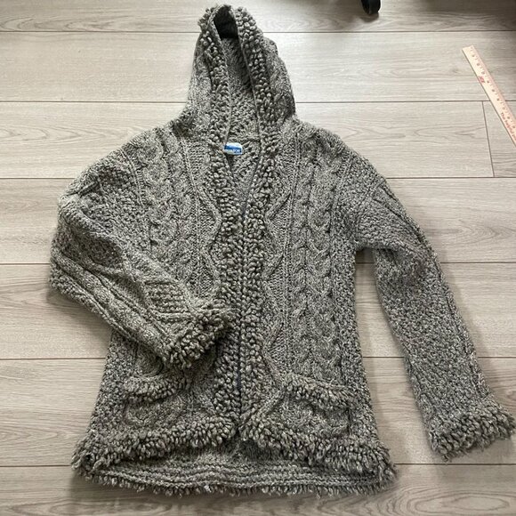 Ecuador Hand Knit Wool Blend Hooded Sweater Women Gray Grandma Cozy Warm Winter - Picture 2 of 9